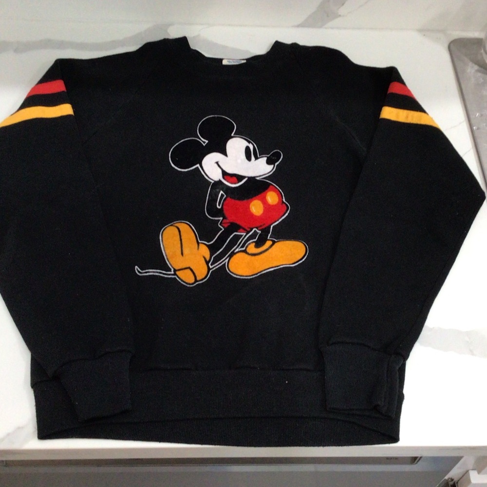 1980’s Vintage Mickey Mouse sweatshirt size small